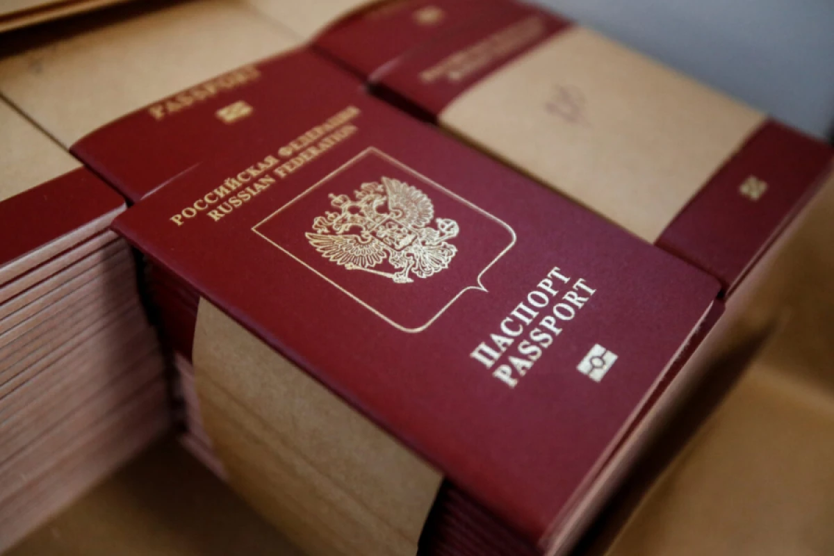 Litva Rusiya vətəndaşlarının pasportlarını [[tanımayacaq]]