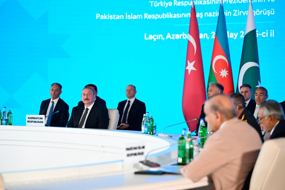 [[Azərbaycan Prezidenti:]] Əminəm ki, azad edilmiş Laçından bu gün üç ölkənin dünyaya verdiyi mesajlar lazımi ünvana çatacaq