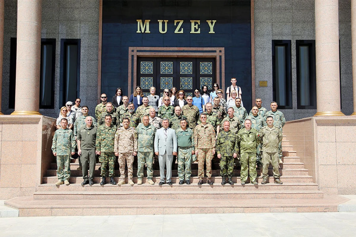 Hərbi attaşelər [[Naxçıvana səfər]] etdi