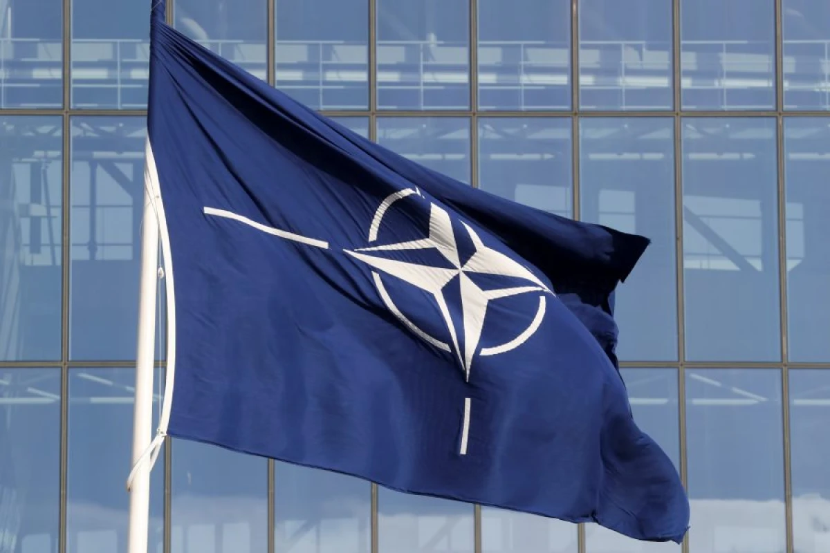 NATO müdafiə xərclərini [[30% artırıb]]