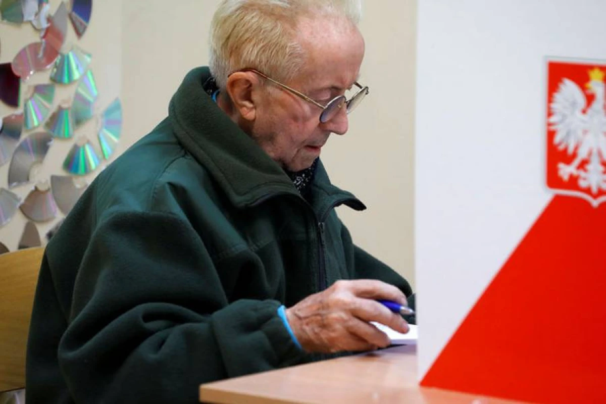 Polşada prezident seçkilərinin ikinci turu başladı