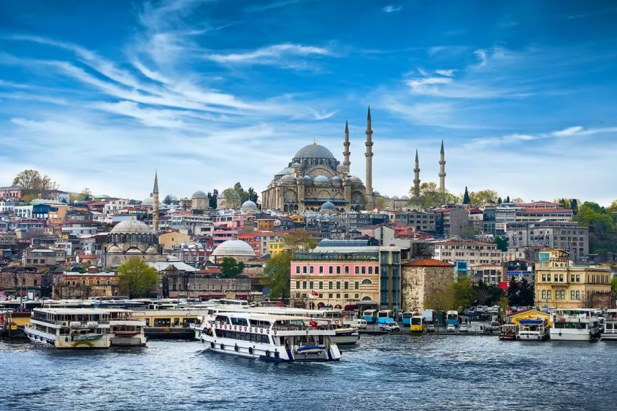 Ukrayna nümayəndə heyəti [[İstanbula getdi]]