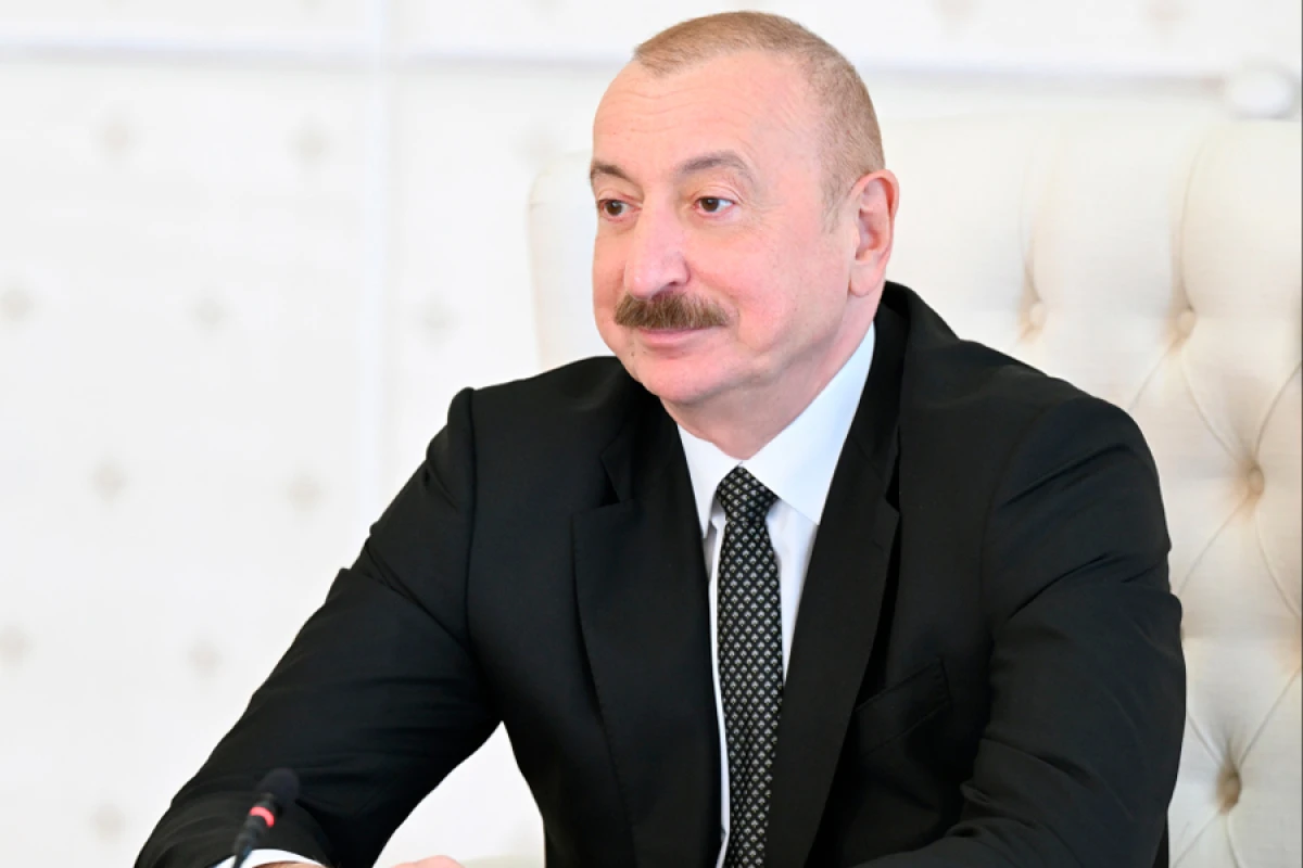 [[Prezident:]] Bu gün minifutbol milli komandasının sırf Azərbaycanda doğulub boya-başa çatmış gənclərdən ibarət olması xüsusi qürur hissi oyadır