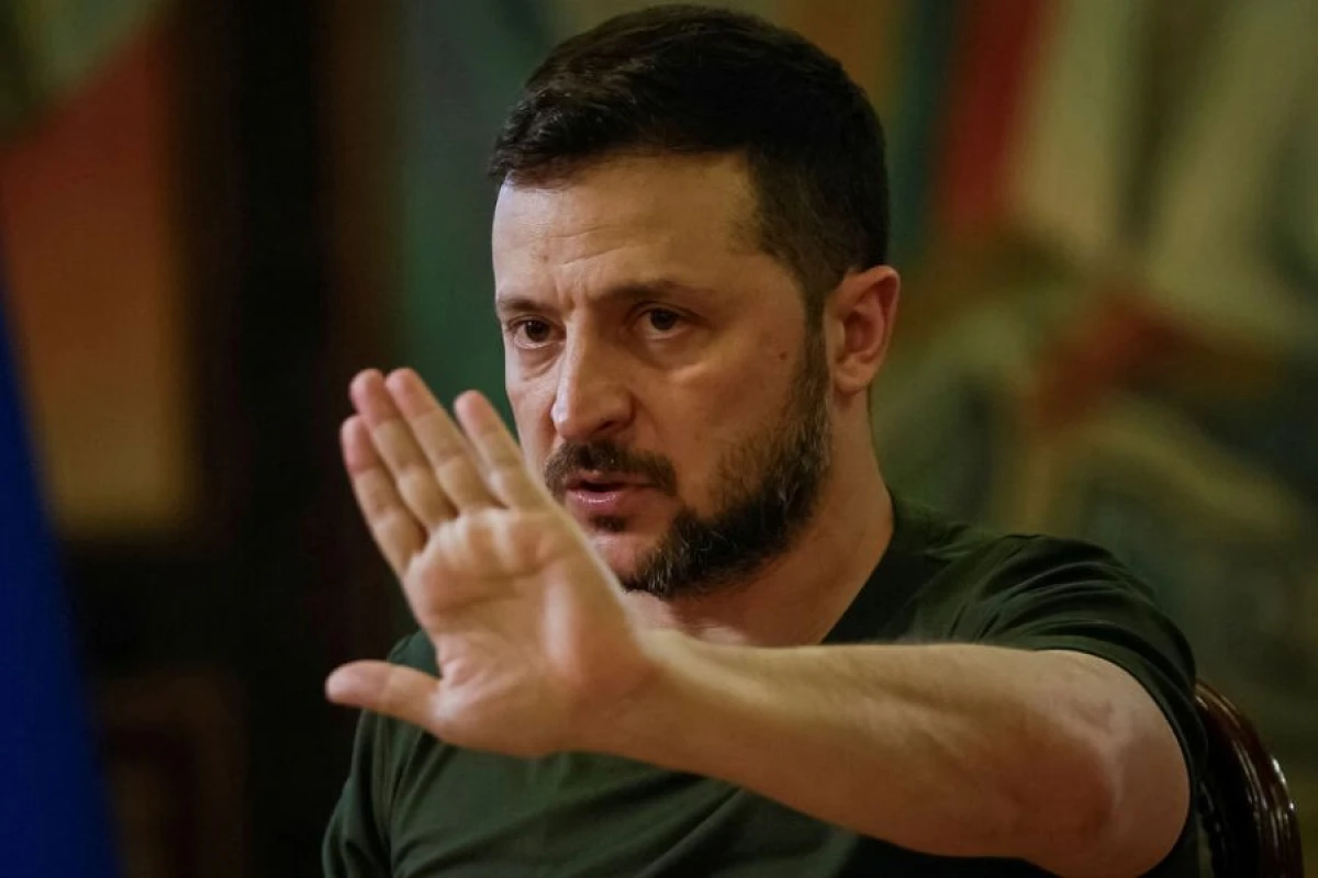Zelenski Rusiya ilə danışıqları [[mənasız]] hesab edir