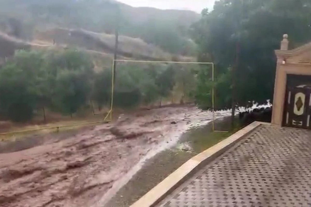Naxçıvanın Kəngərli rayonuna [[sel gəldi]]