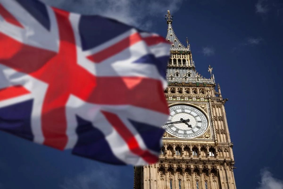 Britaniya Trampın NATO tələblərini yerinə yetirə [[bilmir]]