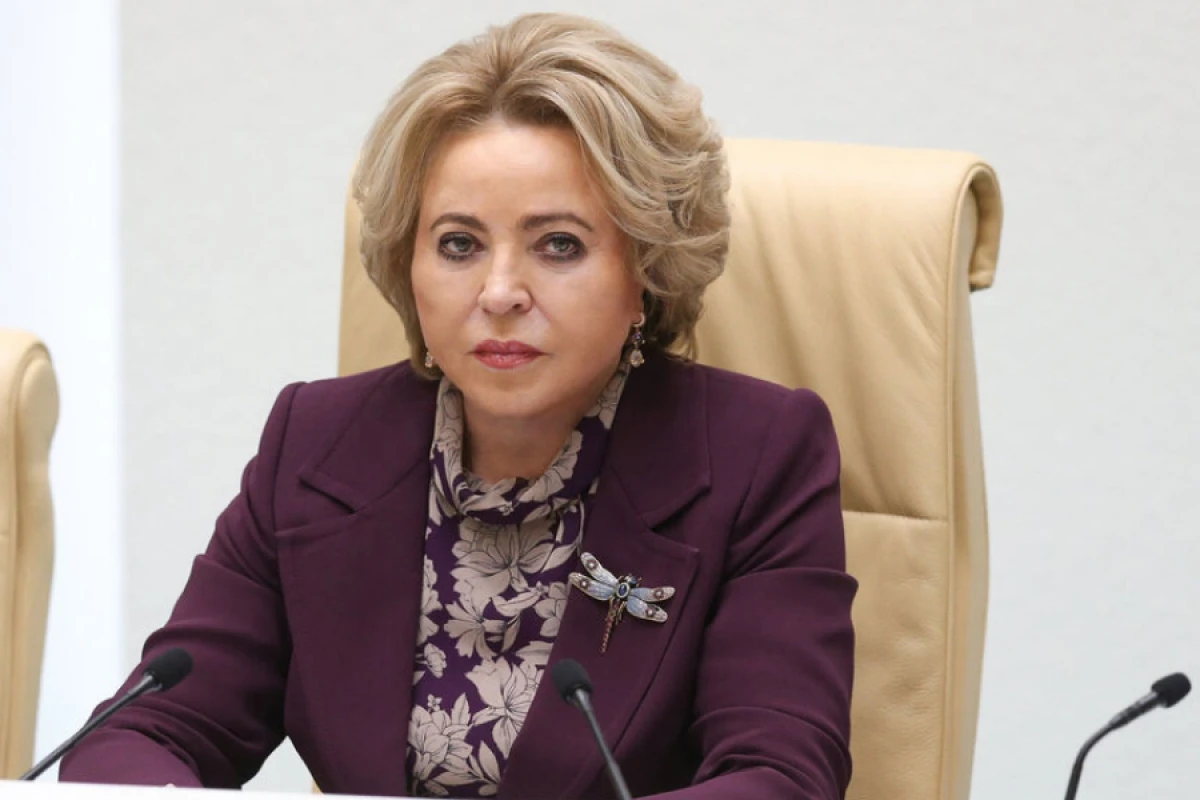 Matviyenko Ermənistana [[gəldi]]