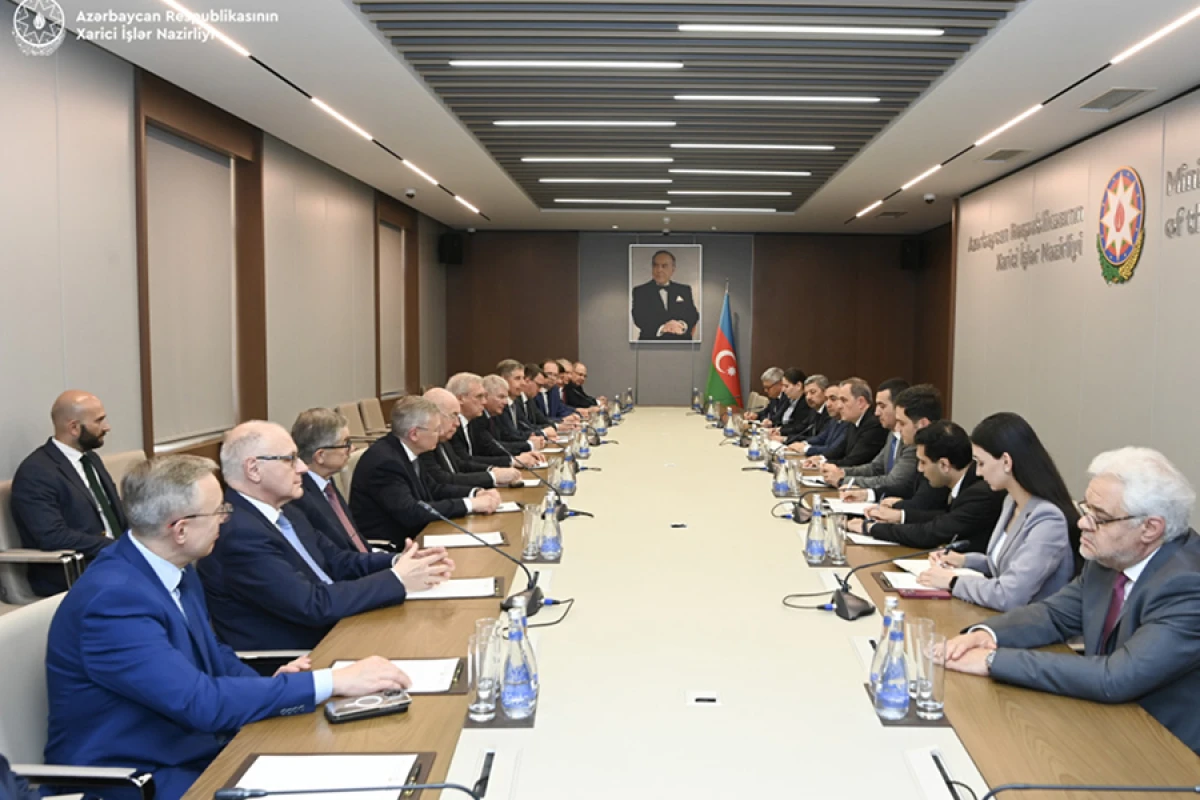 [[Ceyhun Bayramov]] Aleksandr Qruşko və Rusiyanın Avropa ölkələrindəki diplomatik nümayəndəliklərinin rəhbərləri ilə görüşdü