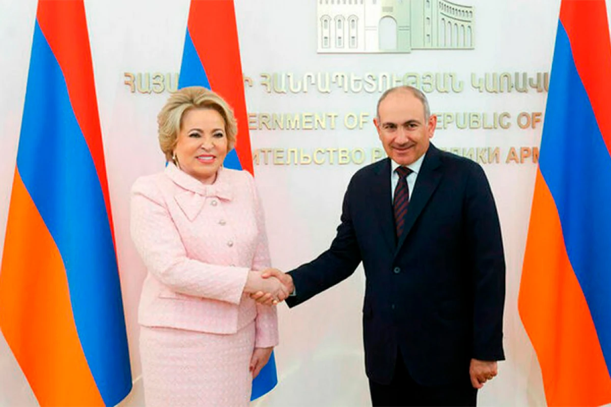 Matviyenko İrəvanda [[Paşinyanla görüşdü]]