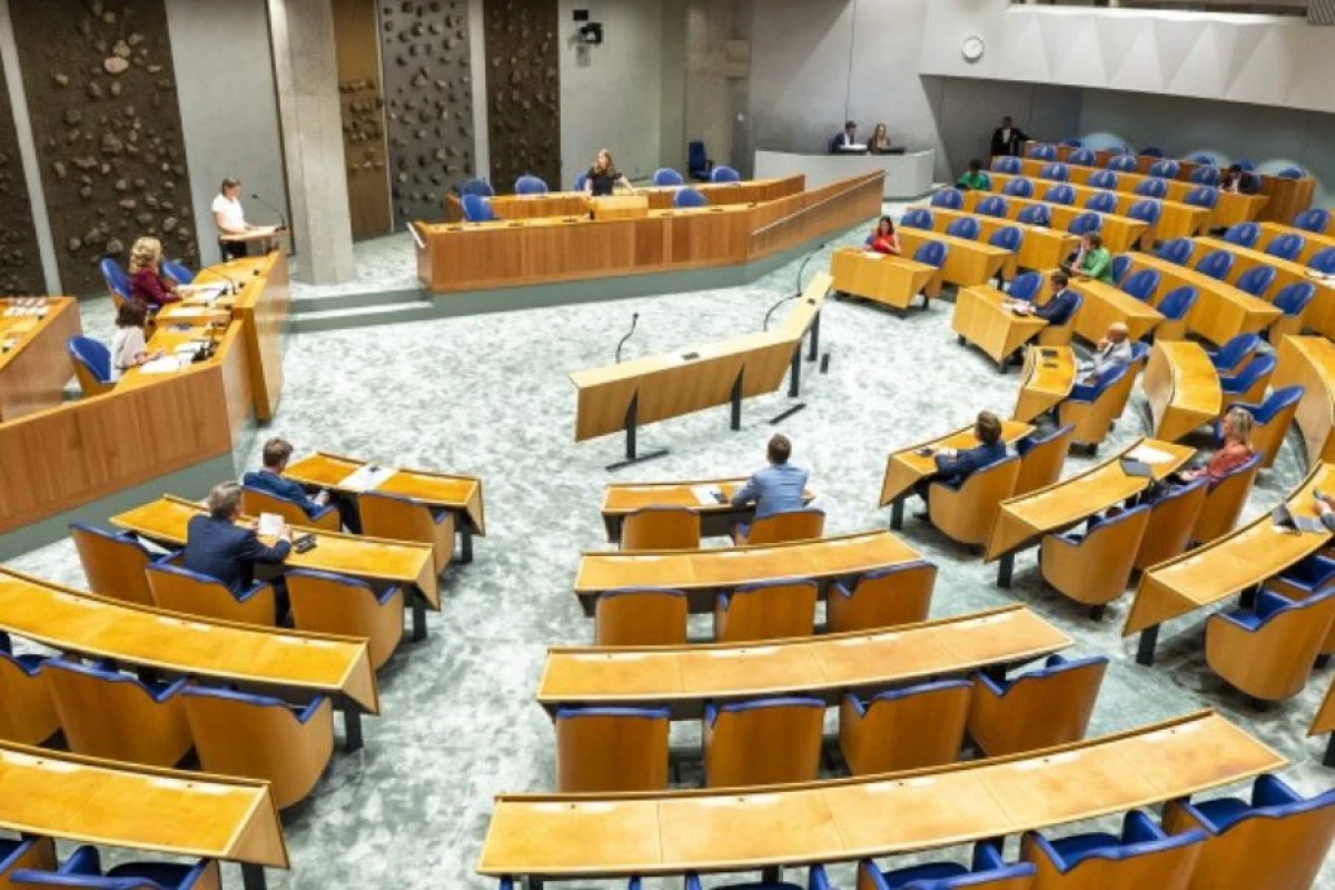 Niderlandda parlament seçkilərinin tarixi [[açıqlandı]]