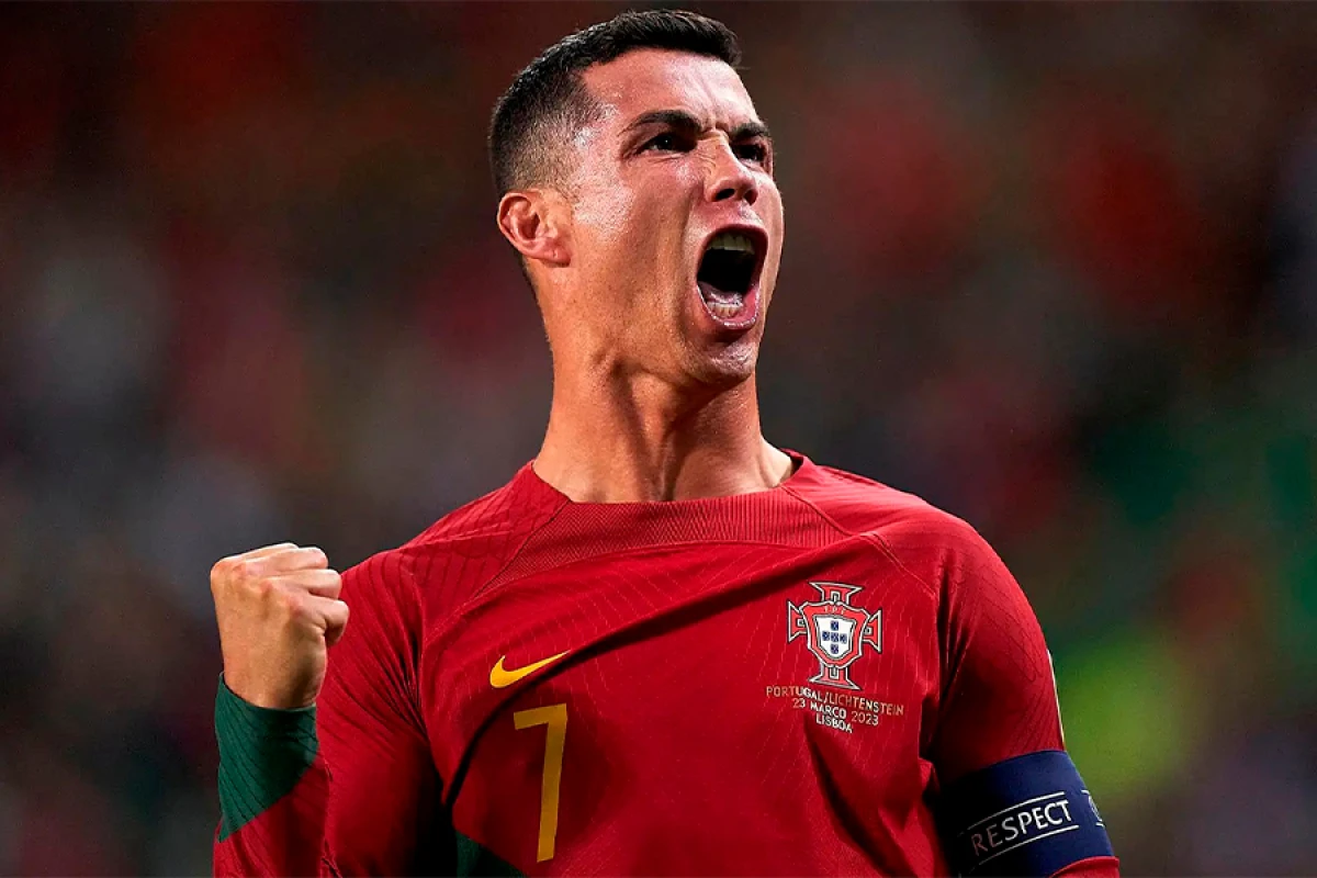 [[De la Fuente:]] “Ronaldunun oyununa heyranam”