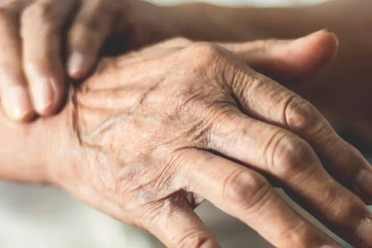 Çin alimləri Parkinson xəstəliyi üçün cihaz hazırladı