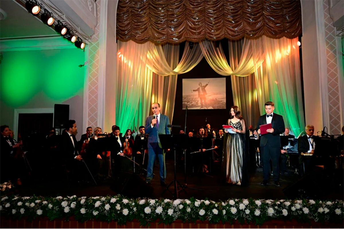 Dövlət Mahnı Teatrında [[Rəşid Behbudovun]] xatirə otağı yaradıldı