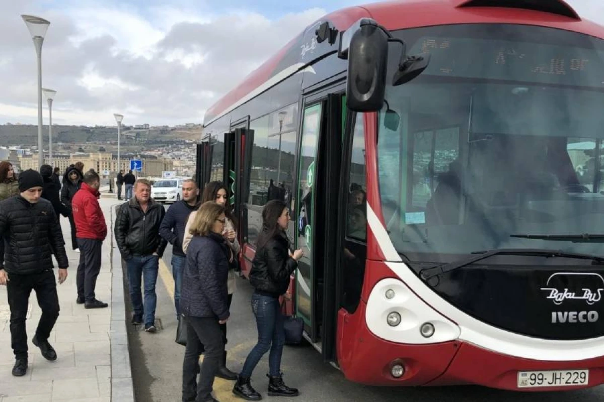 Xarici təcrübə ölkədə: [[Avtobuslarda əlavə nəzarətçilərə ehtiyac var?]]