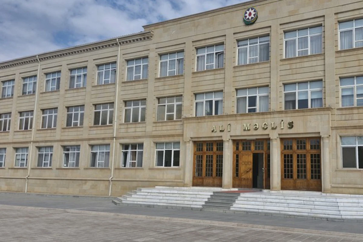 [[Naxçıvan Ali Məclisinin]] növbədənkənar sessiyası çağılırdı