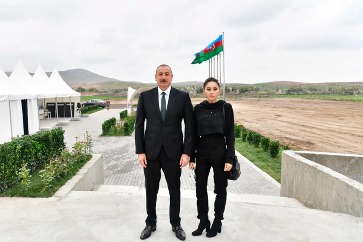 Milli Məclis [[Prezident və birinci xanımı]] Milli Qurtuluş Günü münasibətilə təbrik etdi
