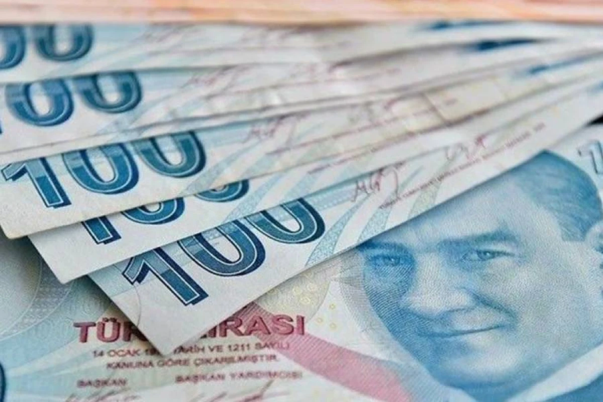 Yaxın Şərq gərginliyi Türkiyə bazarlarını silkələdi: [[Lirə dəyər itirdi]]