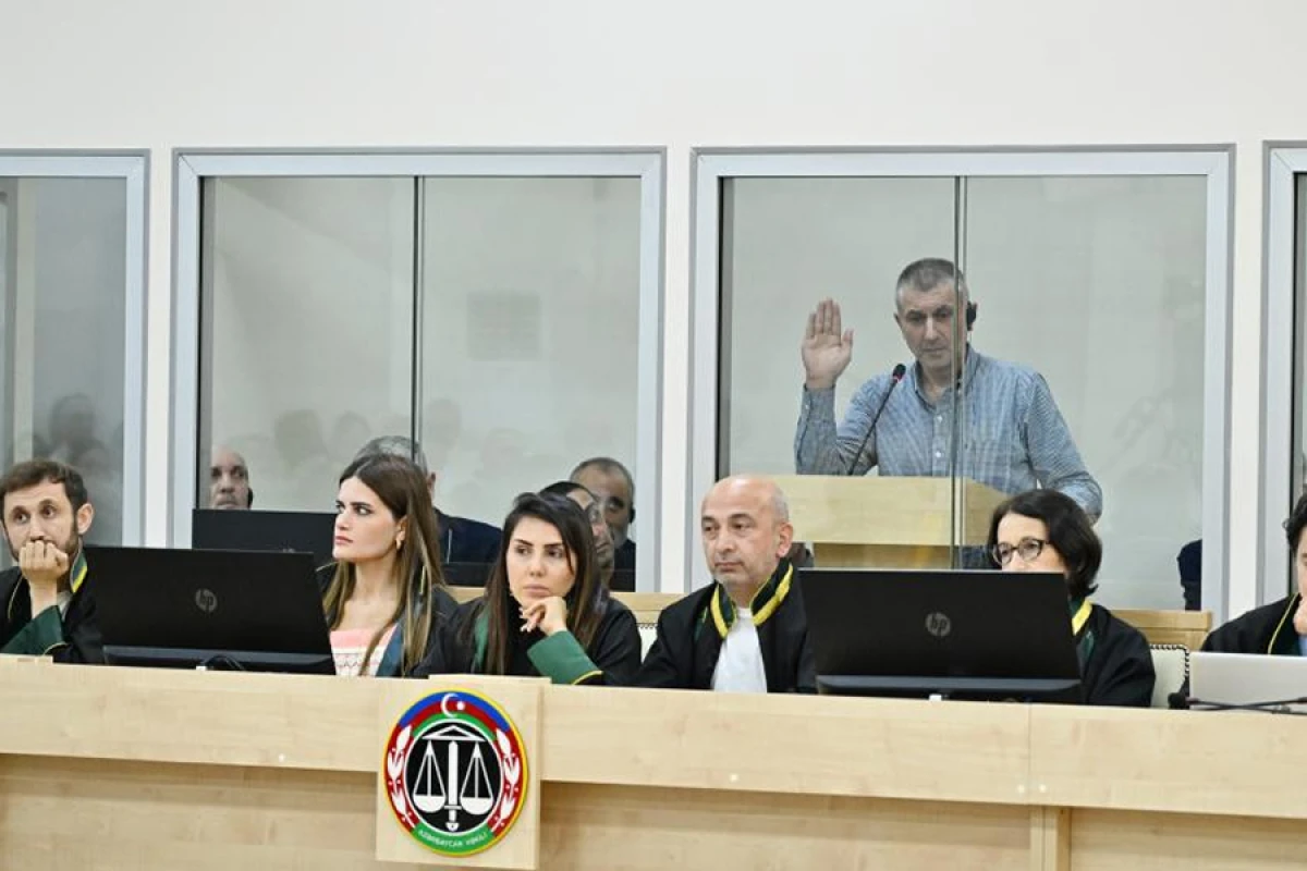 [[Levon Mnatsakanyan:]] "Silahları Ermənistan silahlı qüvvələrindən onların tərkib hissəsi kimi alırdıq "