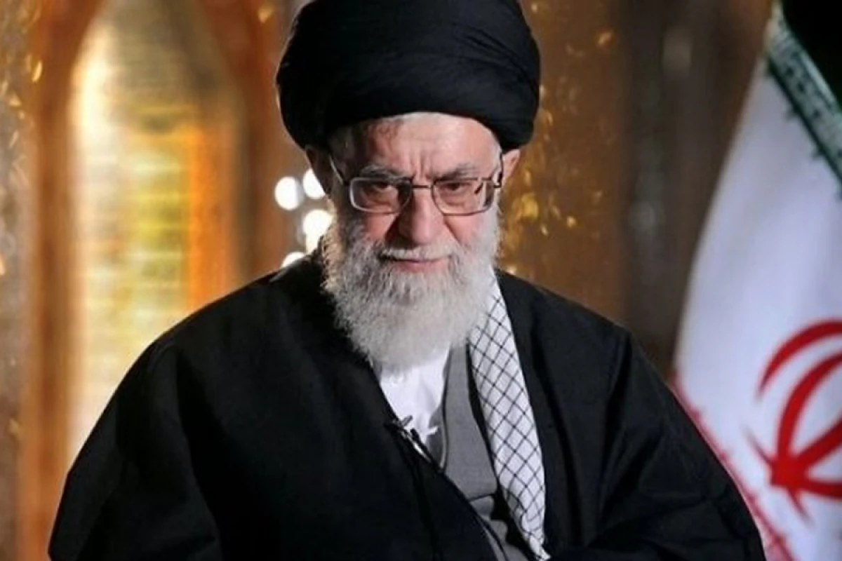 İsrail [[Xameneinin iqamətgahlarından]] birini raketlə vurdu