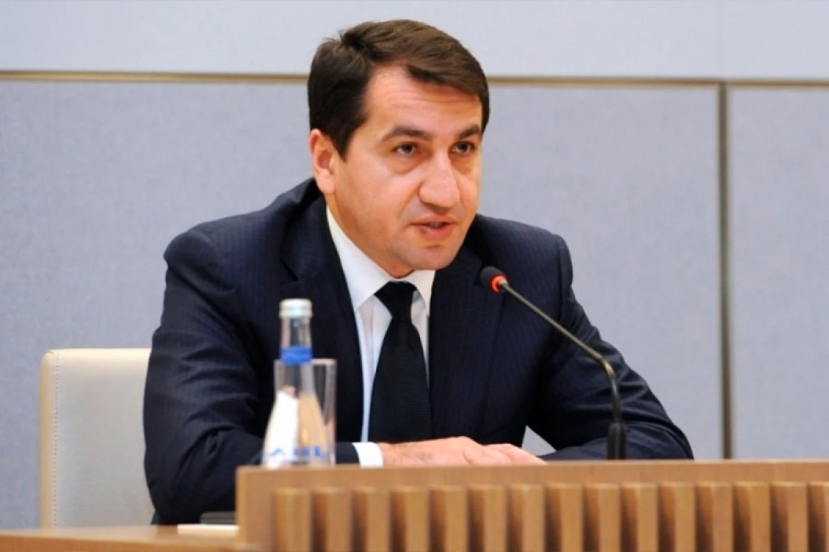[[Hikmət Hacıyev:]] Orta Dəhliz mövcuddur, işlək vəziyyətdədir və kimsə gəlib onu yenidən qurmalı deyil
