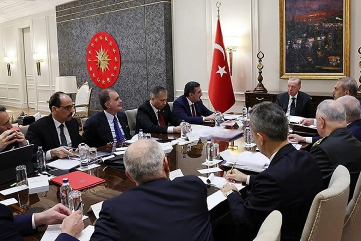 [[Ərdoğan ilə hökumət üzvləri]] İsrailin İrana hücumunu müzakirə etdilər