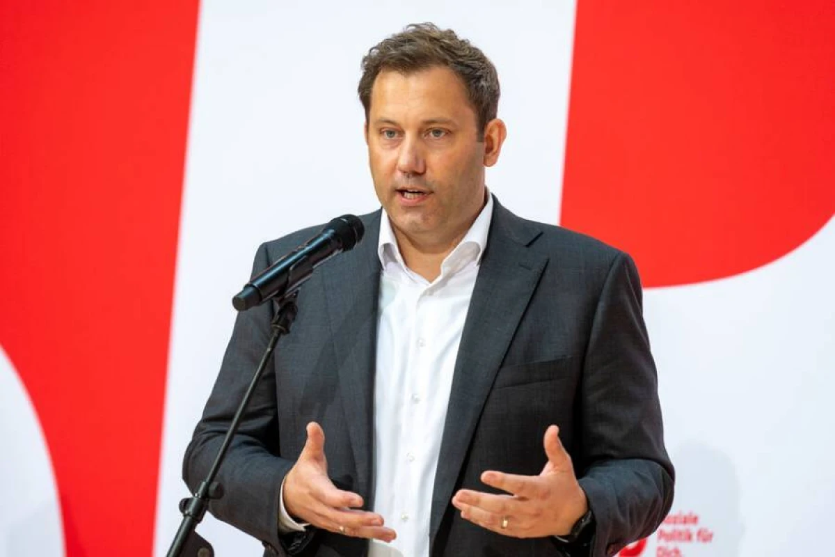 Berlin Moskvadan dönüş gözləmir: [[Almaniya müdafiə xərclərini artırır]]
