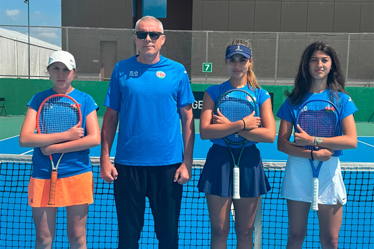 Tennisçilərimiz [[Albaniya yığmasına]] qalib gəldi