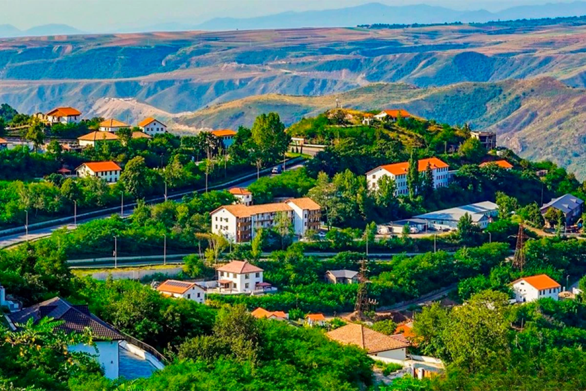 Diplomatik korpus nümayəndələrinin [[Laçına səfəri]] başladı
