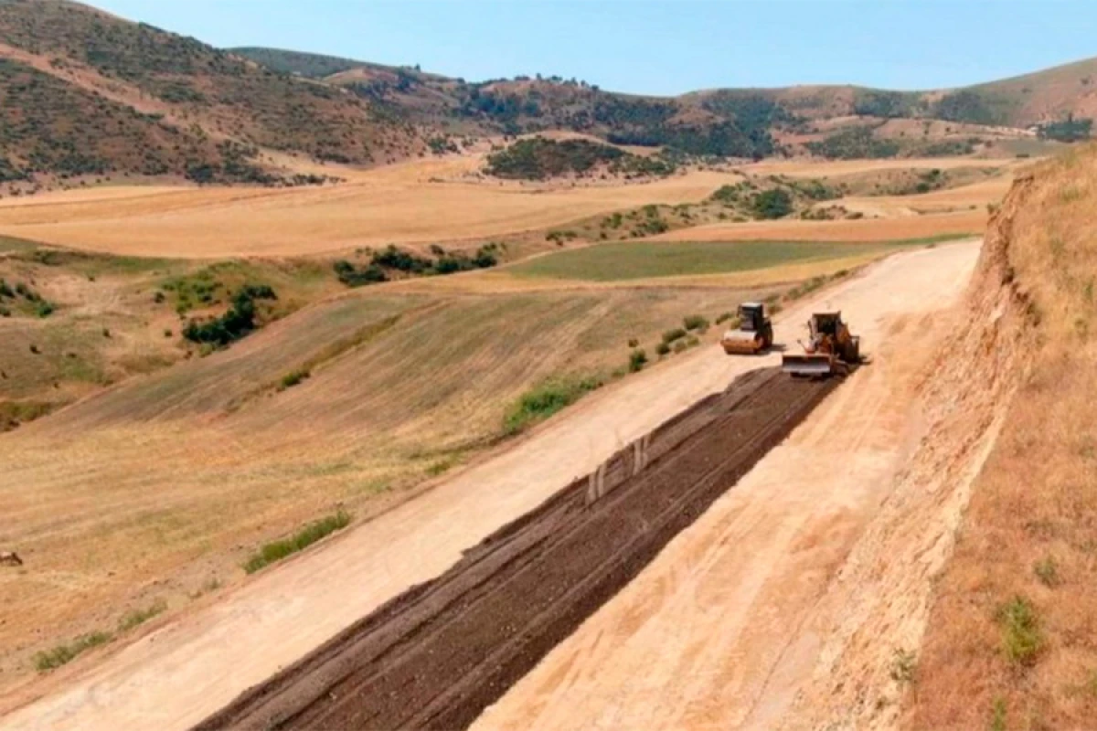 9 yaşayış məntəqəsini [[əhatə edən yollar]] bərpa edilir