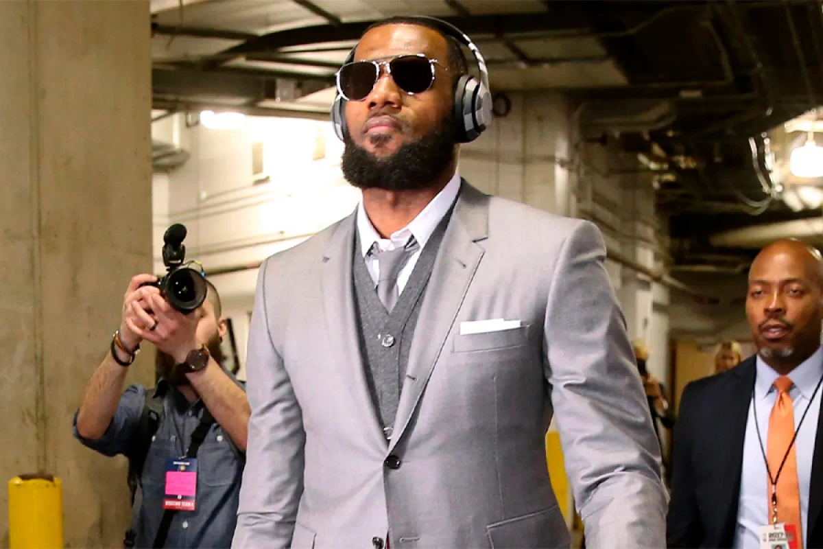 Lebron Ceymsi [[Nyu-Yorkda]] fitə basdılar