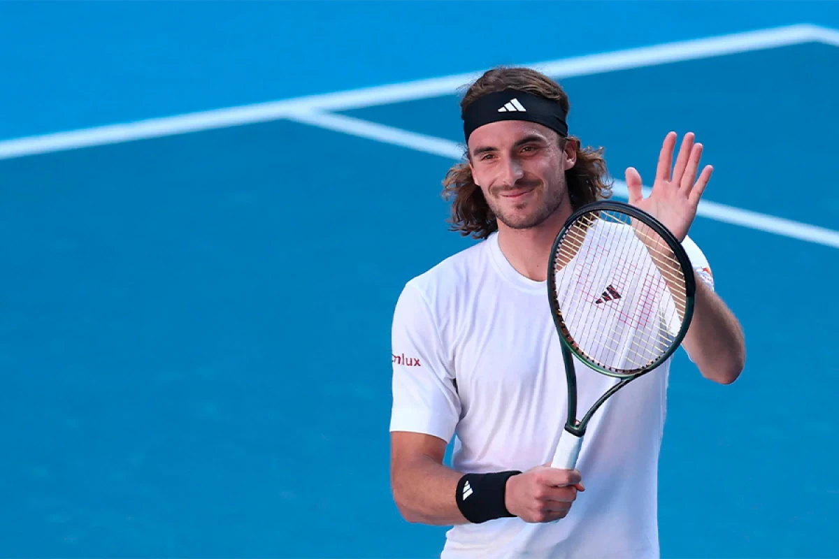 Tennisçi [[musiqi dünyasına]] qədəm qoydu