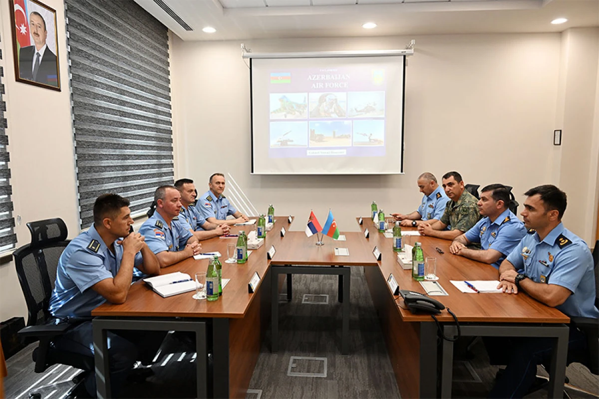 [[Azərbaycan və Serbiya HHQ]] arasında görüş keçirildi