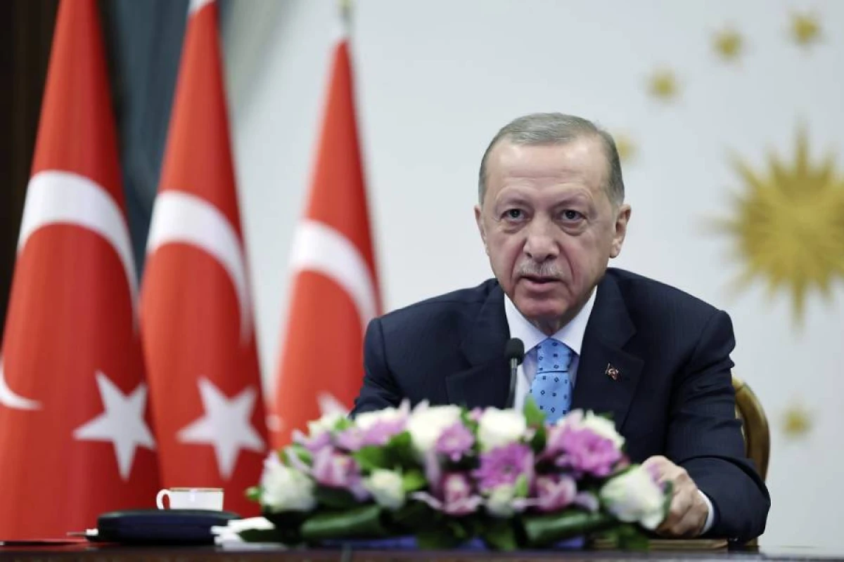 [[Ərdoğan NATO Zirvəsində]] iştirak etmək üçün Haaqaya yola düşdü