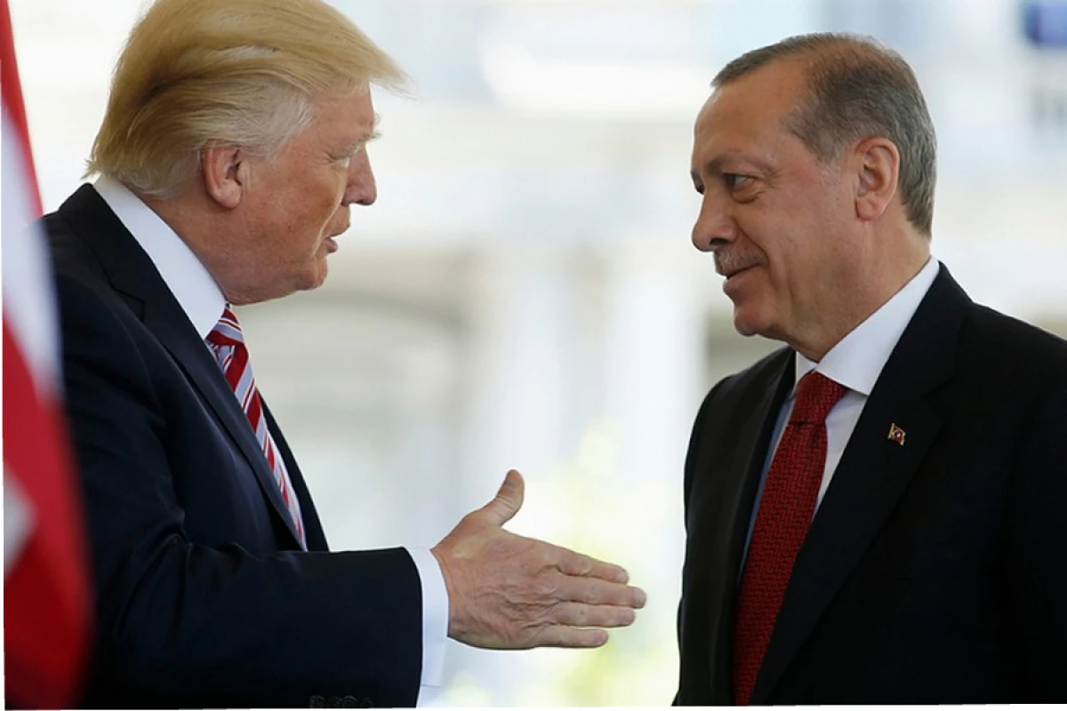 [[Ərdoğan Trampla]] Yaxın Şərq məsələsini müzakirə etdi