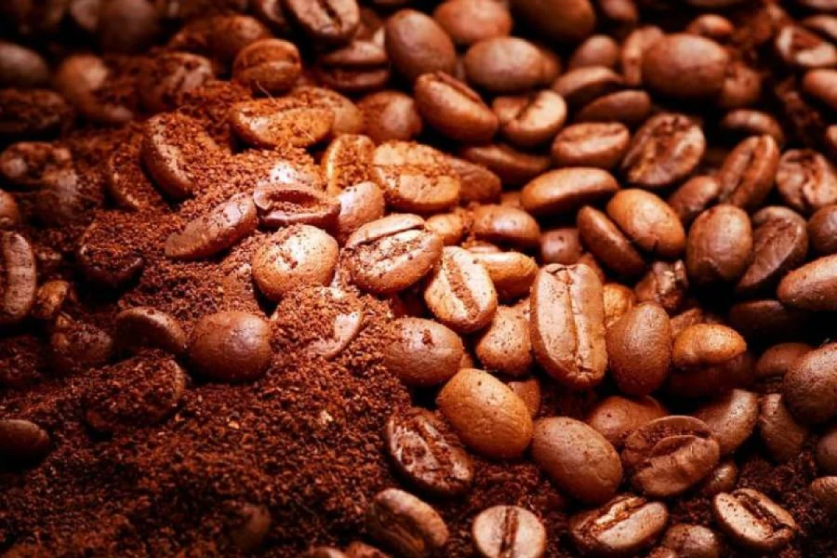 Kofeni [[yemək vaxtı]] içmək olmaz
