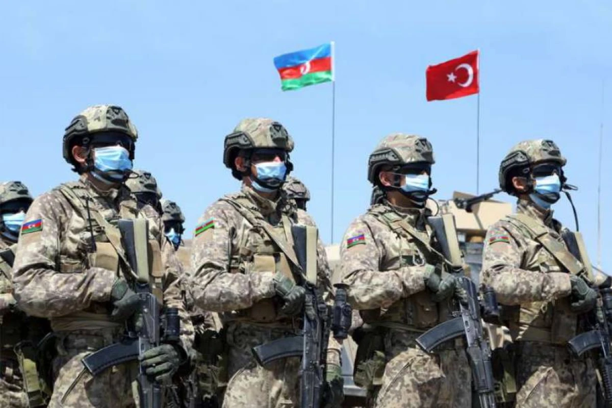 Türkiyə Müdafiə Nazirliyi Azərbaycan Ordusunu [[təbrik etdi]]
