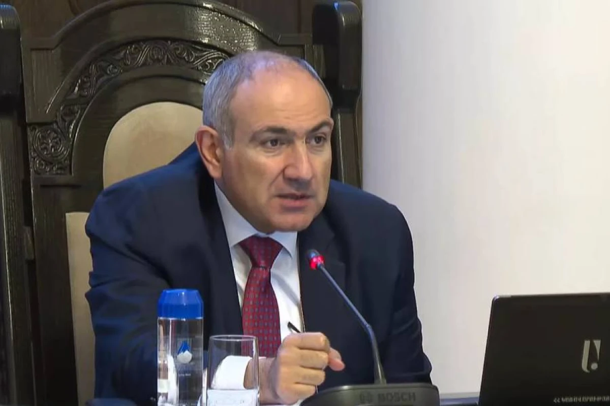 Paşinyan çevrilişin qarşısını alanlara [[mükafat verilməsini təklif etdi]]