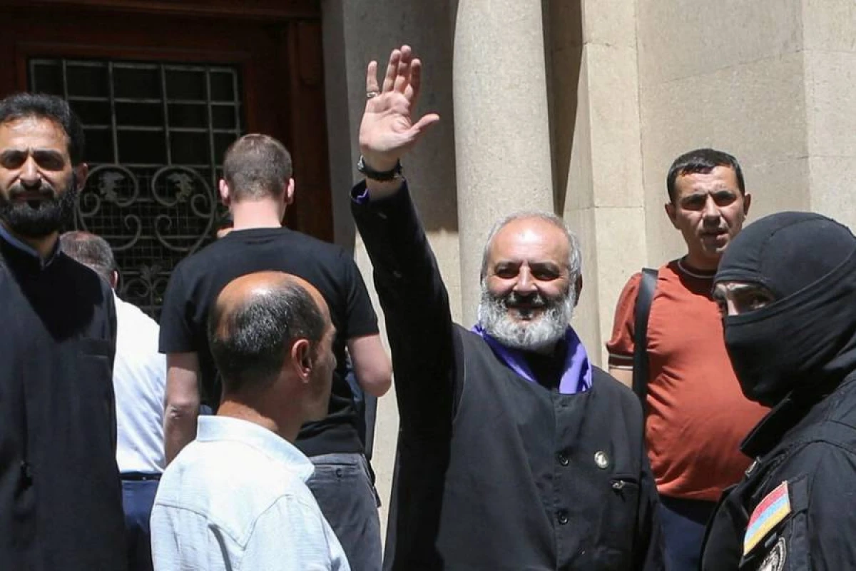 Ermənistanda [[15 nəfər]] həbs olundu