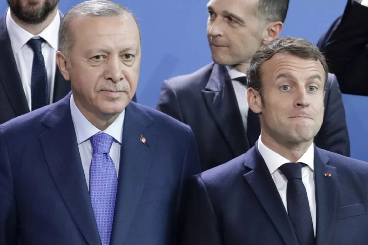 Makron çətin vəziyyətdə qaldı: [[Ərdoğandan mesaj]]