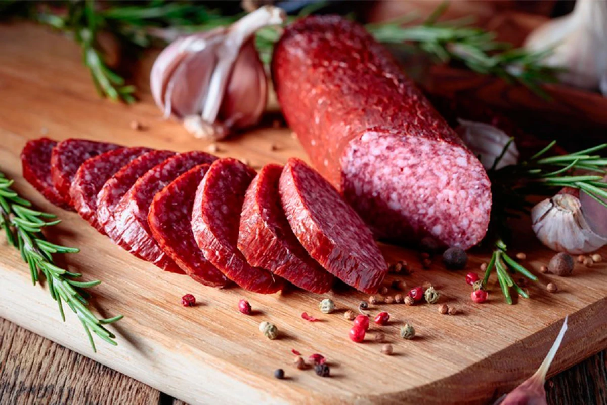 Azərbaycanda [[kolbasa ehtiyatı]] 16 %-dən çox azaldı