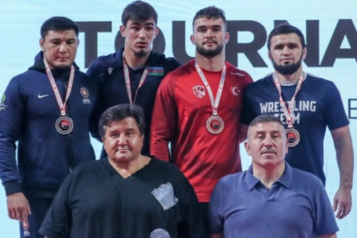 Güləşçimiz Türkiyədə [[çempion oldu]]
