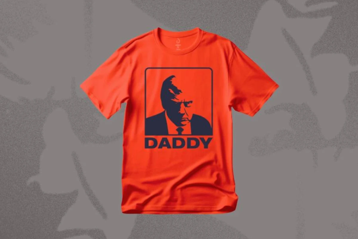 Tramp “[[DADDY”]] yazılı köynəklər satışa çıxardı