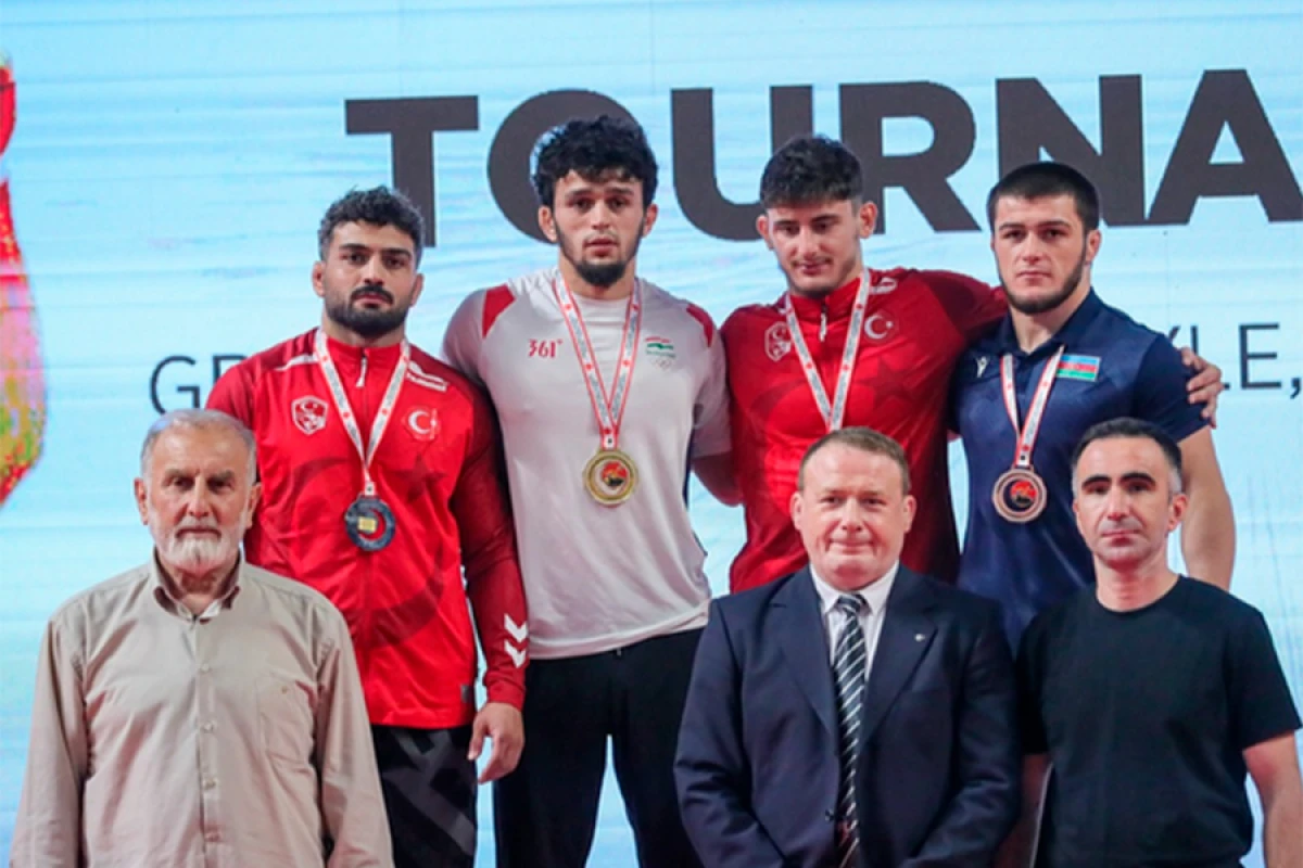 Güləşçilərimizin Memorialdan qazancı [[8 medal]] oldu