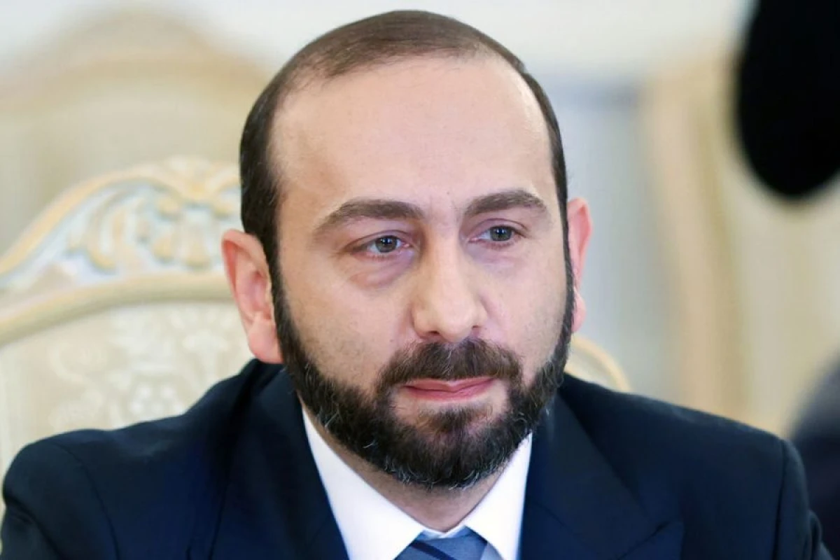 Mirzoyan Lavrovu [[daxili işlərə qarışmamağa]] çağırdı
