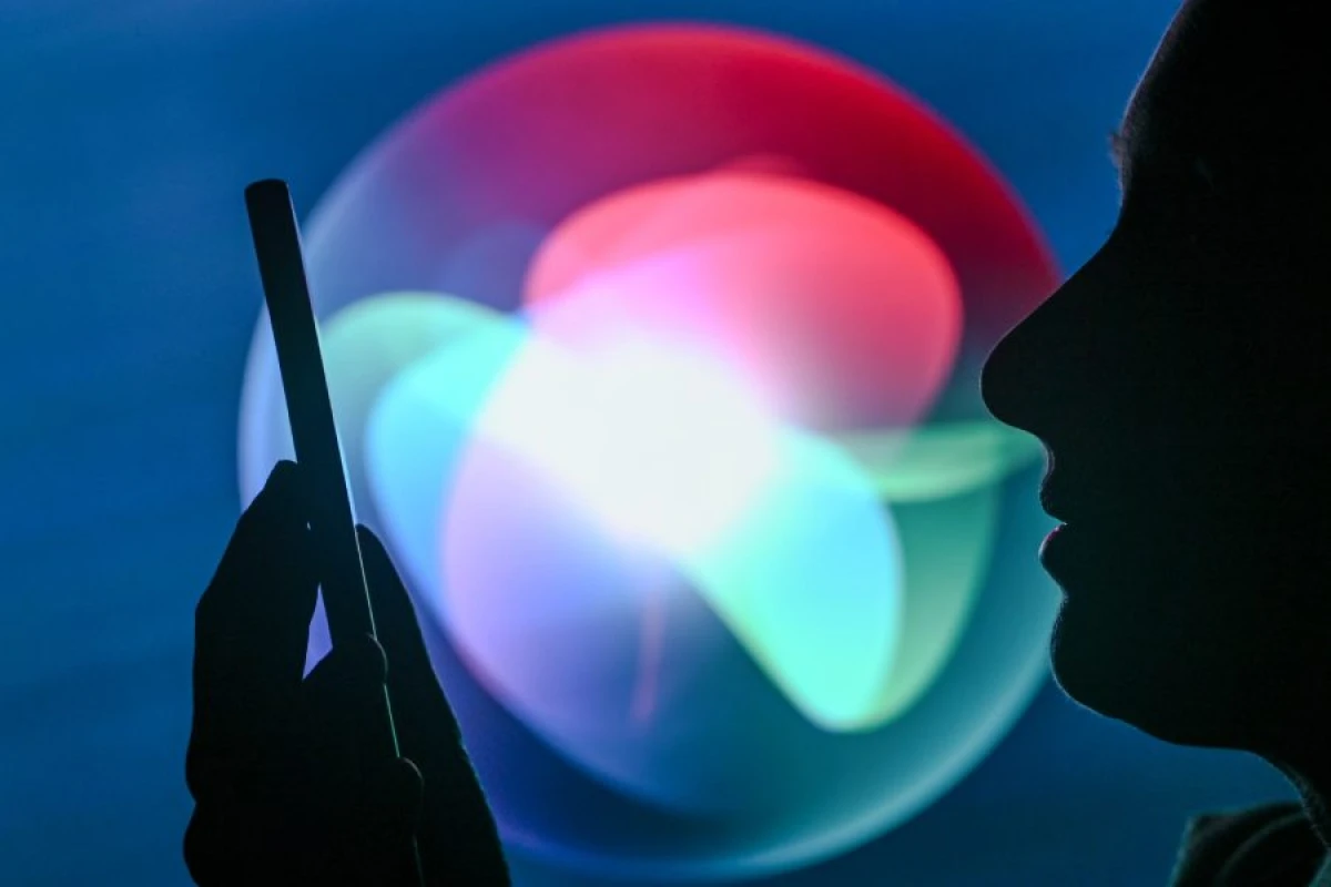 "Apple" "Siri"yə [[süni intellekt]] əlavə edəcək