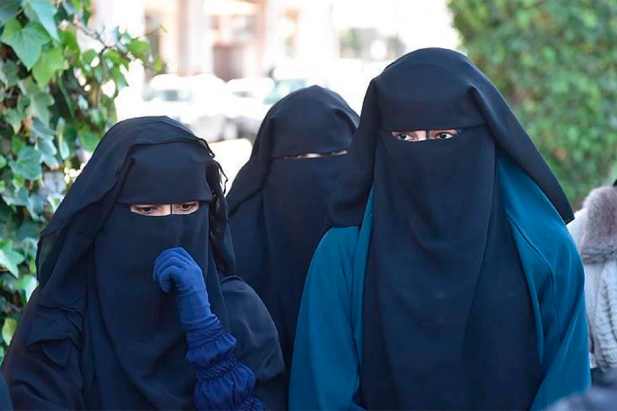Azərbaycanda niqab qadağan olunacaq? [[– Millət vəkili açıqladı]]
