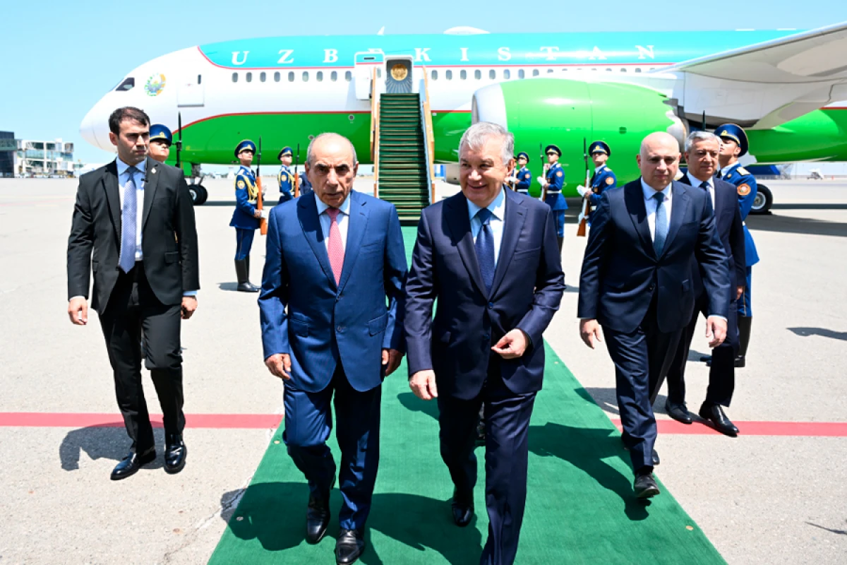[[Özbəkistan Prezidenti Şavkat Mirziyoyev]] Azərbaycana dövlət səfərinə gəldi