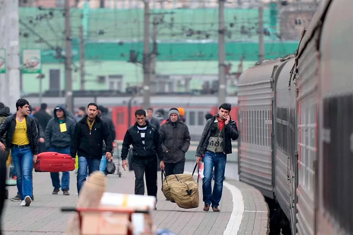 “Rusiyadan qayıdan azərbaycanlılar ölkədə asanlıqla iş tapa biləcəklər” [[– Millət vəkili açıqladı]]