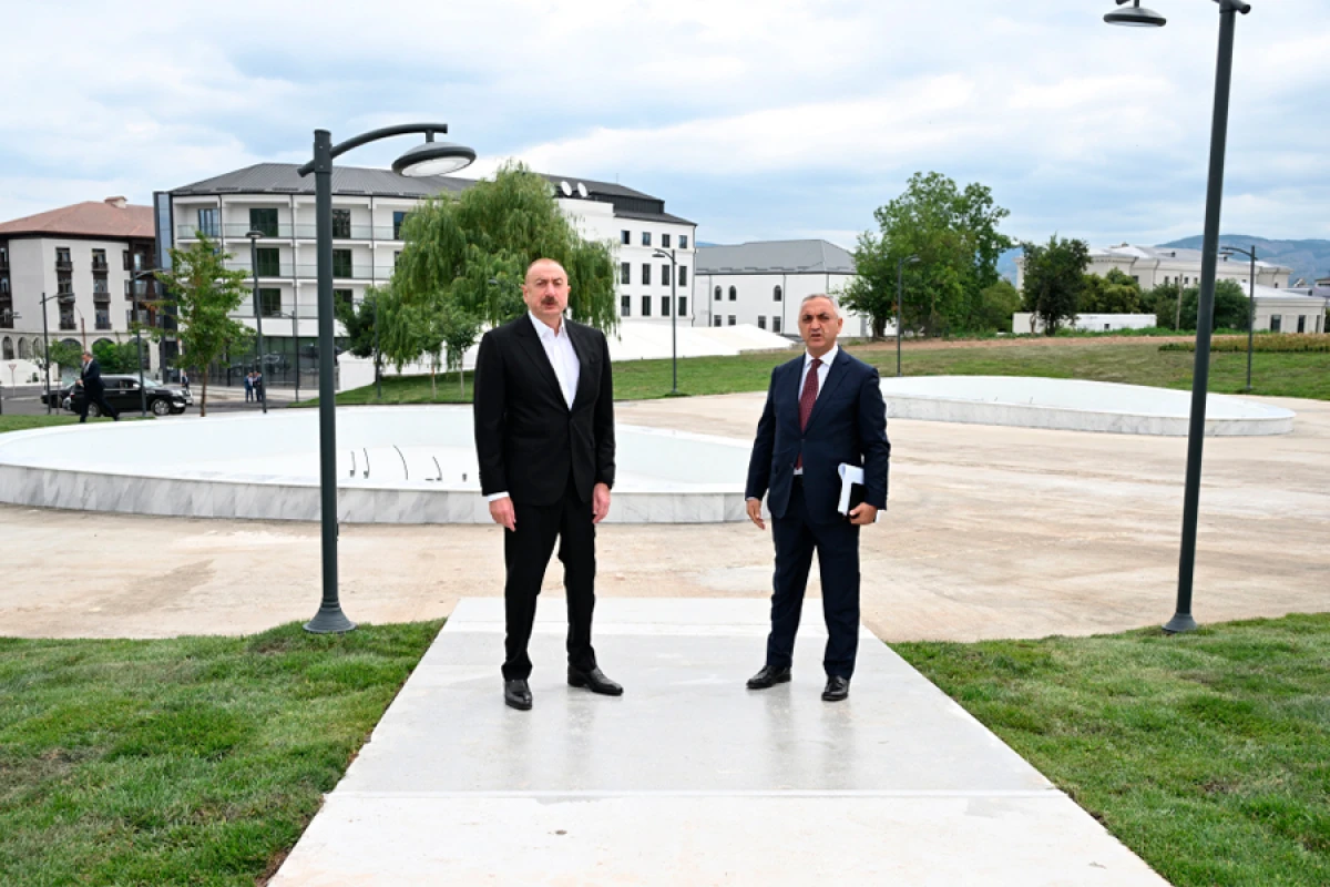 [[Prezident İlham Əliyev]] Xankəndidə Zəfər parkında görülən tikinti işləri ilə tanış oldu