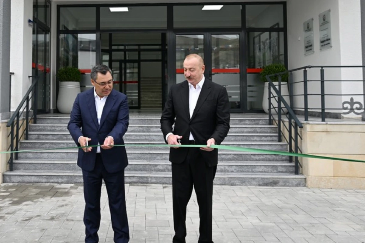 [[Azərbaycan və Qırğızıstan liderləri]] Ayköl Manas adına Xıdırlı kənd tam orta məktəbinin açılışını edib